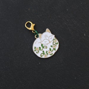 ARCTIC FOX progress keeper or stitch marker for knitting & crochet. Fits 4mm US 6 knitting needle. image 7