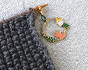 WOODLAND DEER removable stitch marker or progress marker. Fits up to 4mm (American size 6) needle.