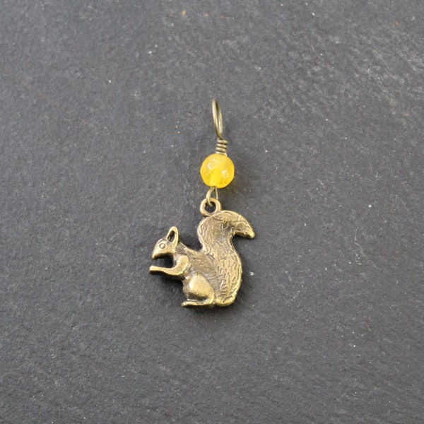 Antique Bronze Tone SQUIRREL stitch marker for knitting. Fits up to 5mm (US 8) needle