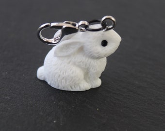 RABBIT Progress Keeper for knitting & crochet. Use as a progress marker or removable stitch marker directly on the yarn.