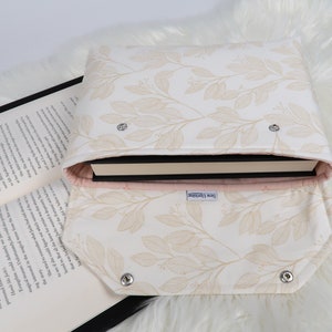 Deluxe Book Sleeve Full cover High End Custom Gift BookTok Kindle Cover Kindle Sleeve Kindle Case Book Accessory Cream Pink Leaf Minimal