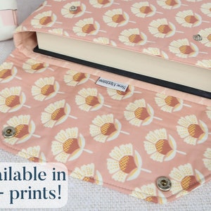 Deluxe Book Sleeve Full cover High End Custom Gift BookTok Kindle Cover Kindle Sleeve Kindle Case Book Accessory