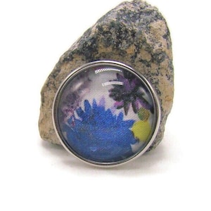 Snap charm button, 20 mm, handmade with floral fabric for snap jewelry brands, like ginger snaps and magnolia and vine