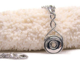 Snap button pendant with chain for mini 12 mm snap button brands like ginger snaps and style dots
