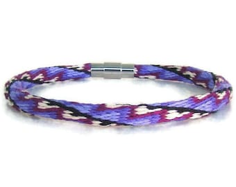 Woven kumihimo bracelet / anklet in purple and pink zig zag pattern with stainless steel magnetic clasp.