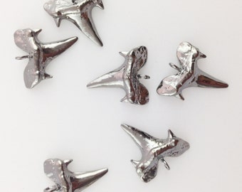 Shark Tooth Charm, Gunmetal Sharks Tooth, Sharks Tooth Charm, Jewelry Supplies and Findings // BBB Supplies // C-007B (B5)