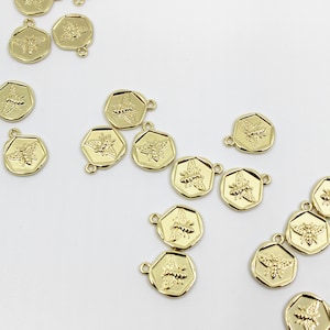 Gold Bee Honeycomb Shaped Medallion Charm Pendant, Bee Hexagon Charm, Bumble Bee Jewelry Charm Finding // BBB SUPPLIES // C-074G (B2)