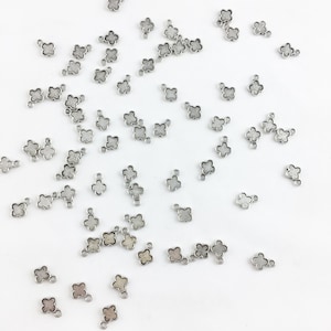 Silver Clover Quatrefoil Charm, Tiny clover charm, Silver clover charm // BBB Supplies // C-059S (B1)