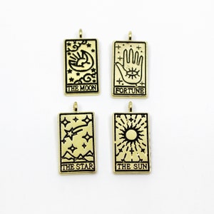 Amuletos de cartas de tarot chapados en oro, conjunto de 4 amuletos de cartas de tarot de estrella de la luna del sol de la fortuna, cartas de tarot del zodíaco // SUMINISTROS BBB //C-T012G
