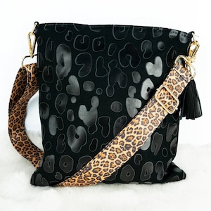 Leopard pocketbook top