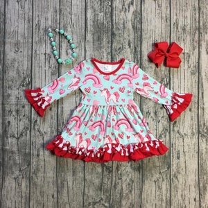 EN VENTE cette semaine SEULEMENT ! Saint-Valentin, Saint-Patrick, trèfle et licorne arc-en-ciel boutique, robe à volants, monogramme personnalisé