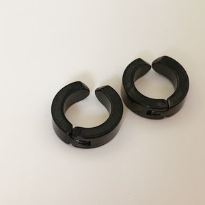 Rock Earrings CLIPS CLAMP rings Silver, Gold, Black, Blue, Color symphony Non Pierced Ears. Daily Jewelry Men Women Noir