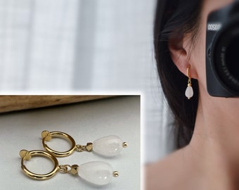 CLIPS ear clips dangling gold Creole rings with white chalcedony marble water drop pearl. Daily Jewelry Rings 1.3cm