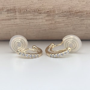 PAINLESS CLIPS U earrings spiral Semicircle Mini Round Zircon Stones gold plated. Comfortable ear clips. Gold