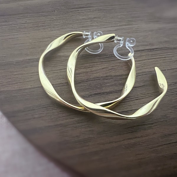 Twisted Hoop Rings 30mm Invisible Clips, Silver / Gold Color Hoop Ear CLIPS. Non-pierced ears, Hoop Rings 3cm.