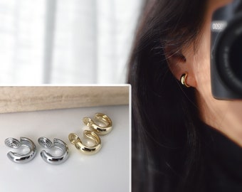 PAINLESS! Earrings CLIPS U spiral Small circle color Gold / Silver. Comfortable Ear Clips Delicate Earrings