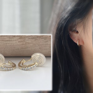 PAINLESS ! CLIPS U earrings spiral Semicircle Mini Round Zircon Stones gold plated. Comfortable ear clips.