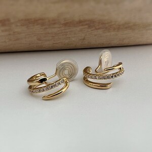 PAINLESS CLIPS U spiral earrings Triple circles zircon hoops. Comfortable Delicate 18K Gold Plated Ear Clips image 4