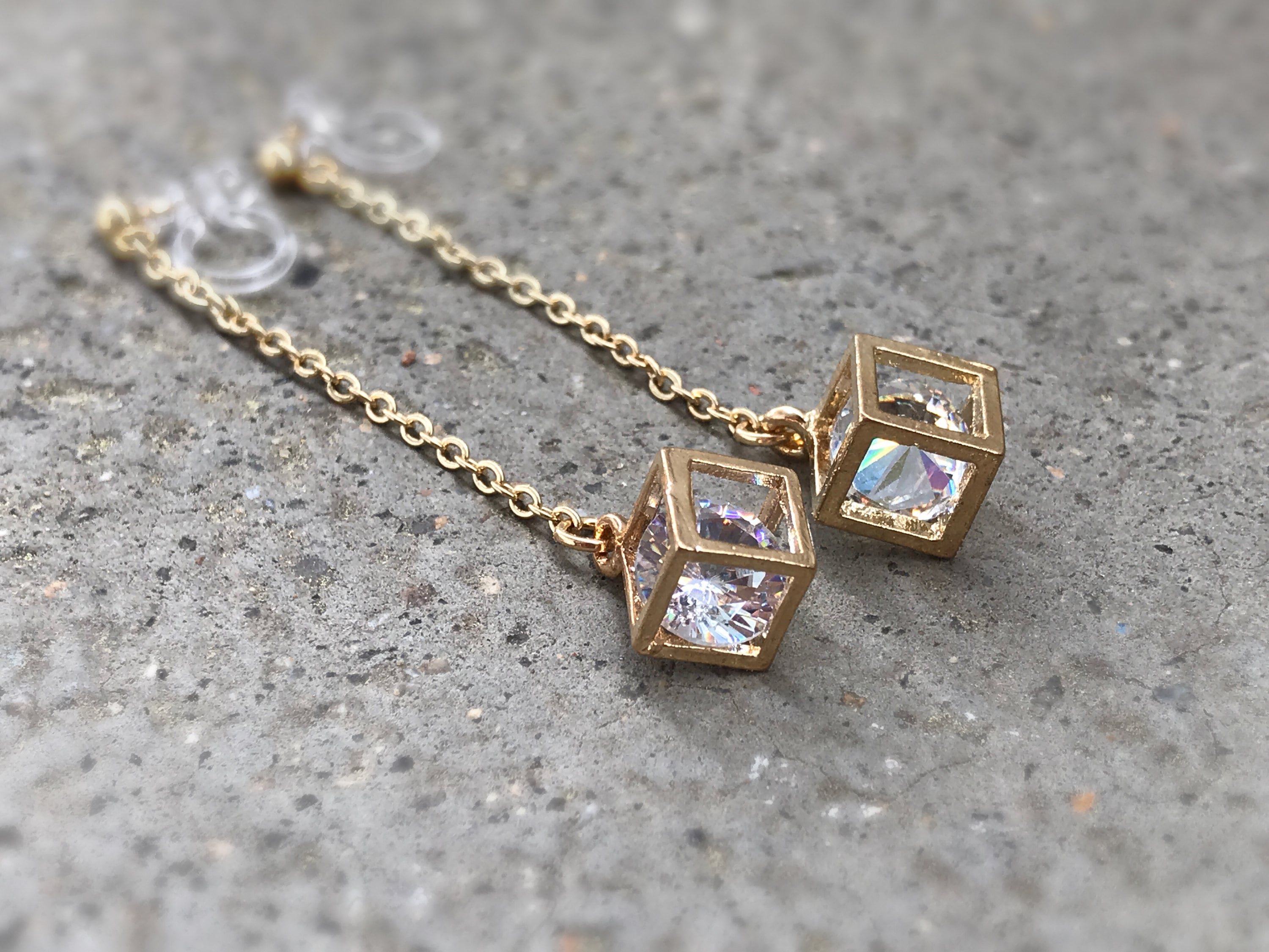 Lange Quasten Ohrringe Gold - Elegante Hängende Ohrringe Für Besondere Anlässe