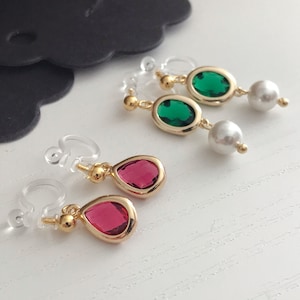 Red teardrop beads, Green oval beads with white pearl. Golden invisible clips. Christmas gifts Packaging Ready to offer