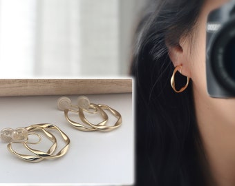 PAINLESS ! CLIPS U spiral earrings Twisted circle color Gold / Mat Gold. Comfortable Ear Clips Delicate Loops