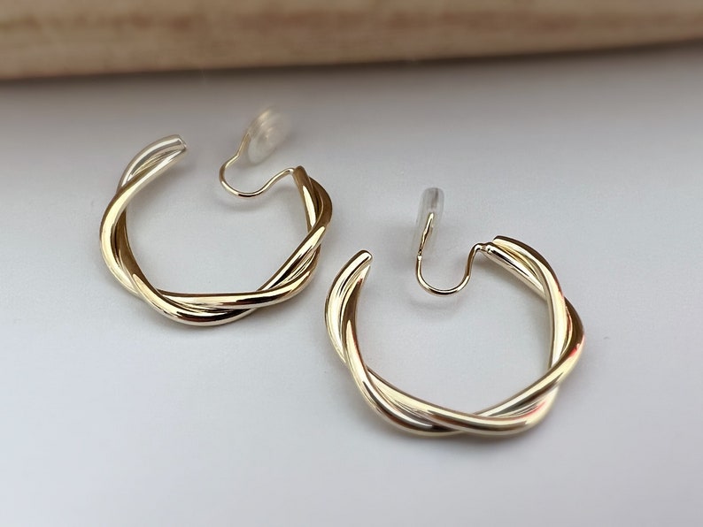 SANS DOULEUR 30MM Boucles d'oreilles CLIPS U spirale Cercle torsadé plaqué d'or. Clips d'oreilles confortable Boucles Délicates zdjęcie 4