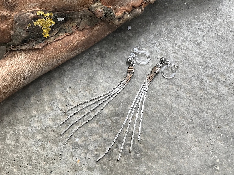 Boucles d'oreilles CLIPS INVISIBLE, Chain tassel earrings, silver color, Clip on earrings, Simple everyday earrings, tassel CLIPS. image 3