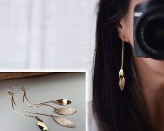 Longues Boucles d'oreilles CLIPS INVISIBLES pendantes tassel feuilles Or et or givré, 18k plaqué d'or. Bijoux quotidien.