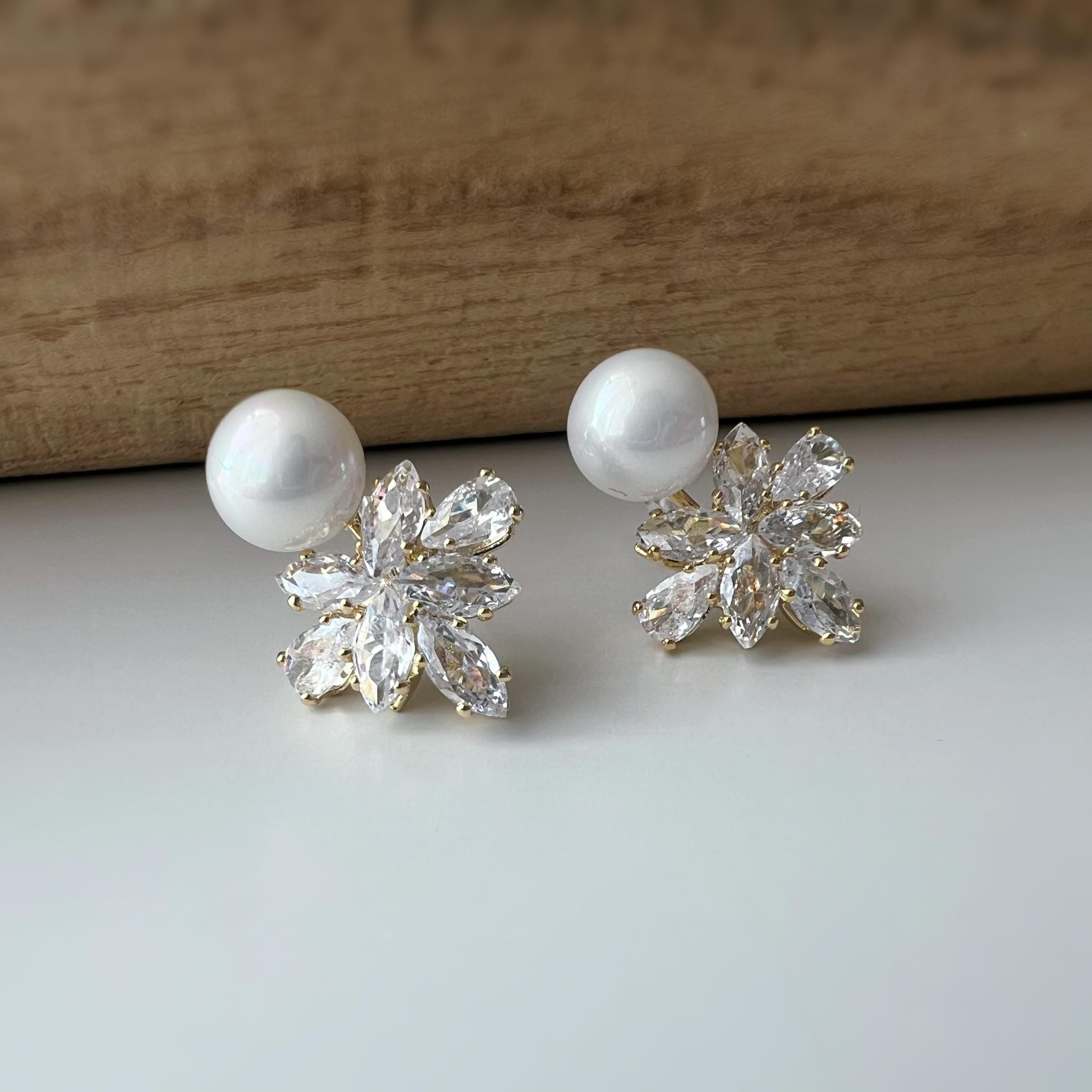 ピアス Crystal-embellished Pearl Clip-on Earrings Clip On Pearl Drop CZ Earrings - Cassandra Lynne