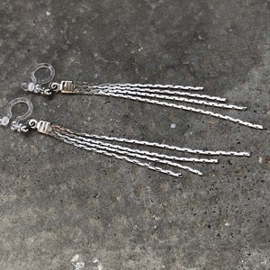 Boucles d'oreilles CLIPS INVISIBLE, Chain tassel earrings, silver color, Clip on earrings, Simple everyday earrings, tassel CLIPS. image 6