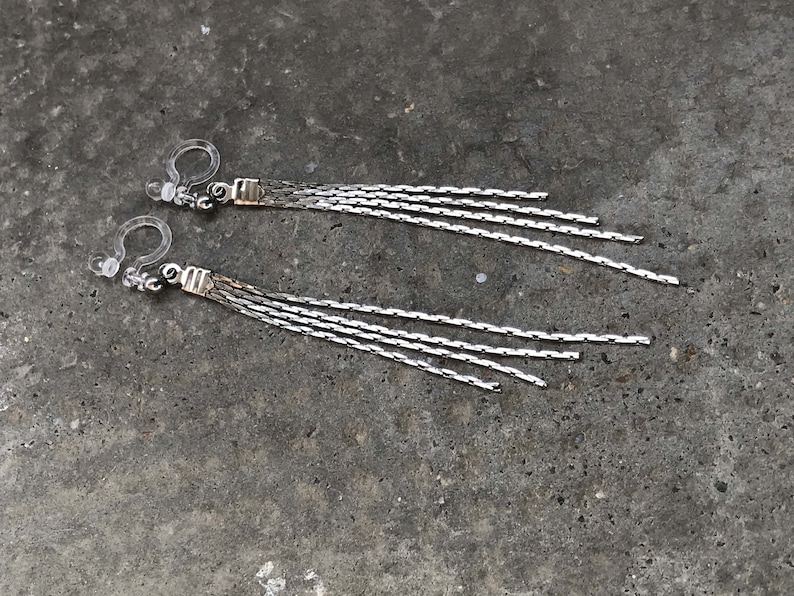 Boucles d'oreilles CLIPS INVISIBLE, Chain tassel earrings, silver color, Clip on earrings, Simple everyday earrings, tassel CLIPS. image 6