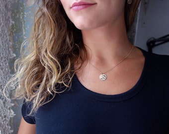 Short necklace, round pendant, rose gold necklace, floral necklace, flower necklace, plant motif necklace, necklace with magnolia bud print