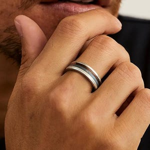 Men&#39;s Ring, Titanium Ring, Black Buffalo Horn, White Bull Horn and Lapis Lazuli Ring, Stone Inlay Ring, Titanium Ring Man, Triple Inlay Ring