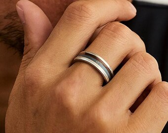 Men's Ring, Titanium Ring, Black Buffalo Horn, White Bull Horn and Lapis Lazuli Ring, Stone Inlay Ring, Titanium Ring Man, Triple Inlay Ring