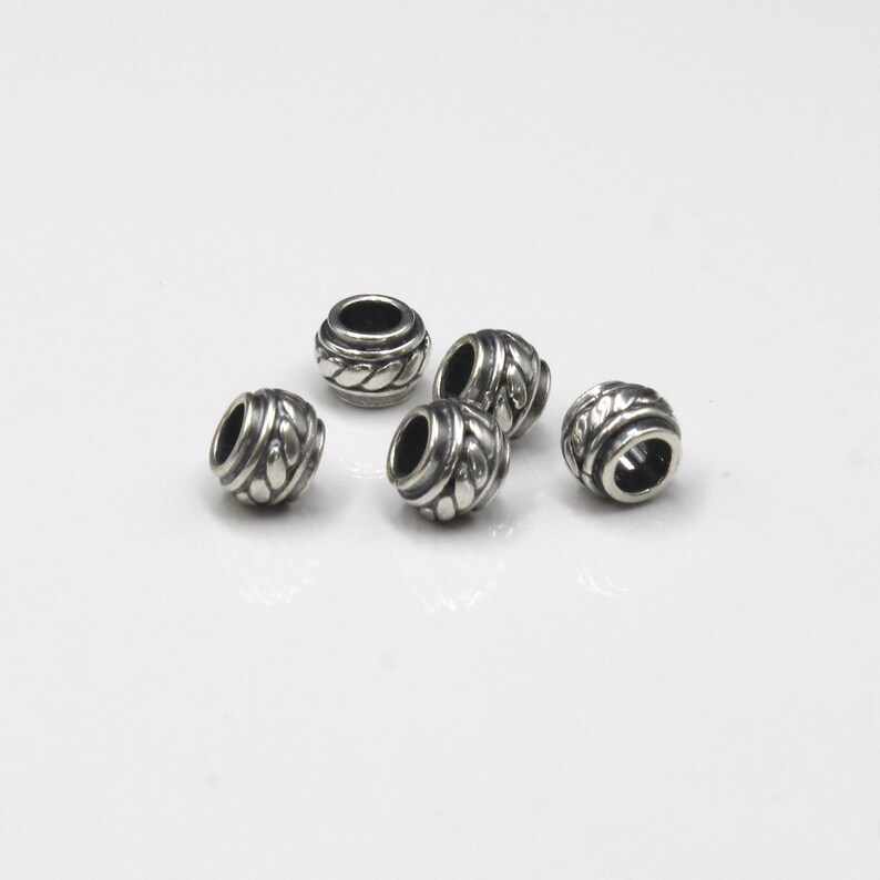 Sechs 8 mm 925 Sterlingsilber tonnenförmige Großlochperlen, 6,7 Gramm; Lot von Sechs Sterling Silber Barrel Spacer Perlen in Bali hergestellt Bild 5
