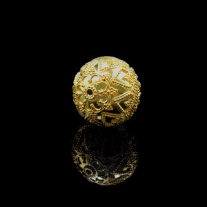 Single 22mm 22 Karat Gold Plated Sterling Silver Bead, Large Bali Bead, 22mm Gold Vermeil Plated Sterling Silver Bali Bead. Gold Bali Beads