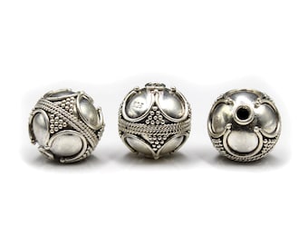Tres (3) cuentas de granulación de plata esterlina de 12 mm, cuentas de plata esterlina, cuentas Bali, cuentas, cuentas Bali de plata esterlina. Cuentas de plata de 12 mm.
