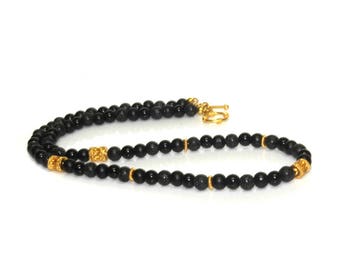 Collar de piedra negra mixta, collar para hombre, collar de obsidiana, piedra de lava y ónix negro mate, collar de oro para hombre, collar de cuentas para hombre