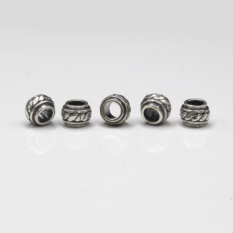 Sechs 8 mm 925 Sterlingsilber tonnenförmige Großlochperlen, 6,7 Gramm; Lot von Sechs Sterling Silber Barrel Spacer Perlen in Bali hergestellt Bild 1