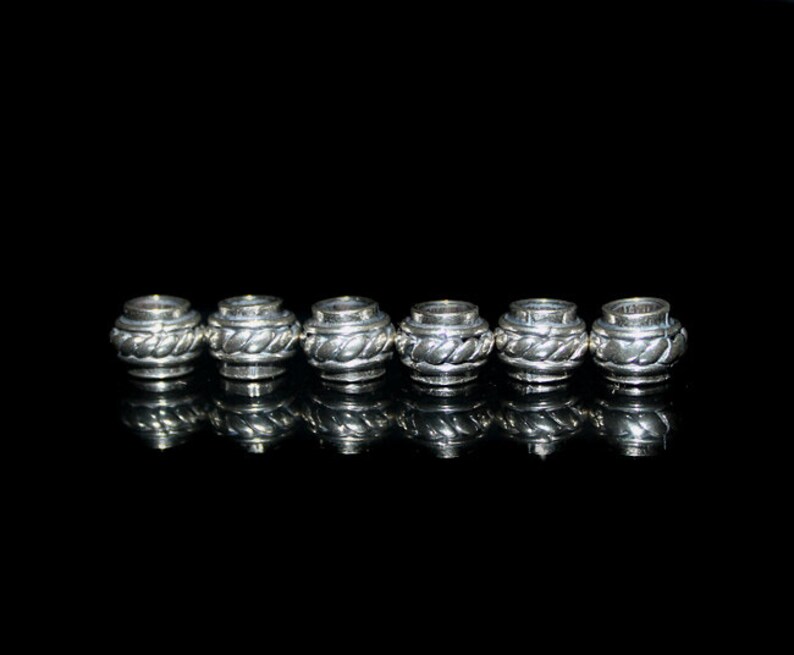 Sechs 8 mm 925 Sterlingsilber tonnenförmige Großlochperlen, 6,7 Gramm; Lot von Sechs Sterling Silber Barrel Spacer Perlen in Bali hergestellt Bild 10