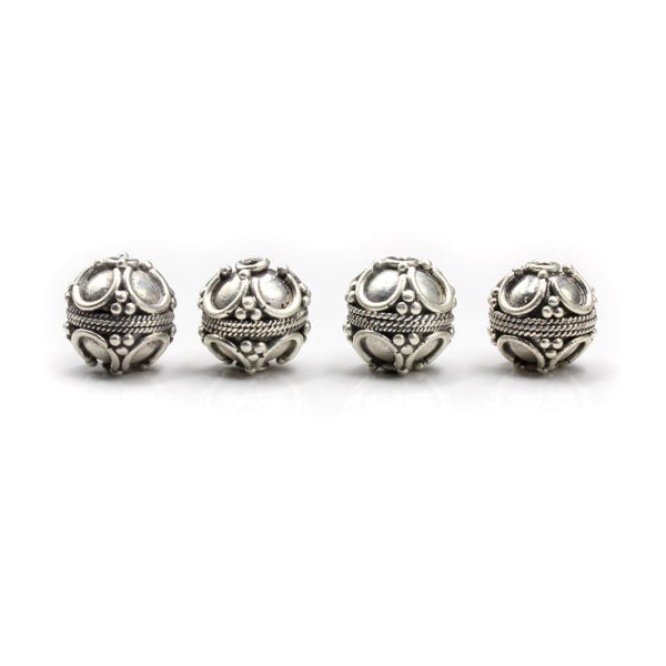 Quatre perles de Bali en argent sterling de 8 mm, Perles en argent sterling de 8 mm, Perle de granulation 8 mm, Perles de Bali, Perles de Bali argentées, Perles en argent sterling