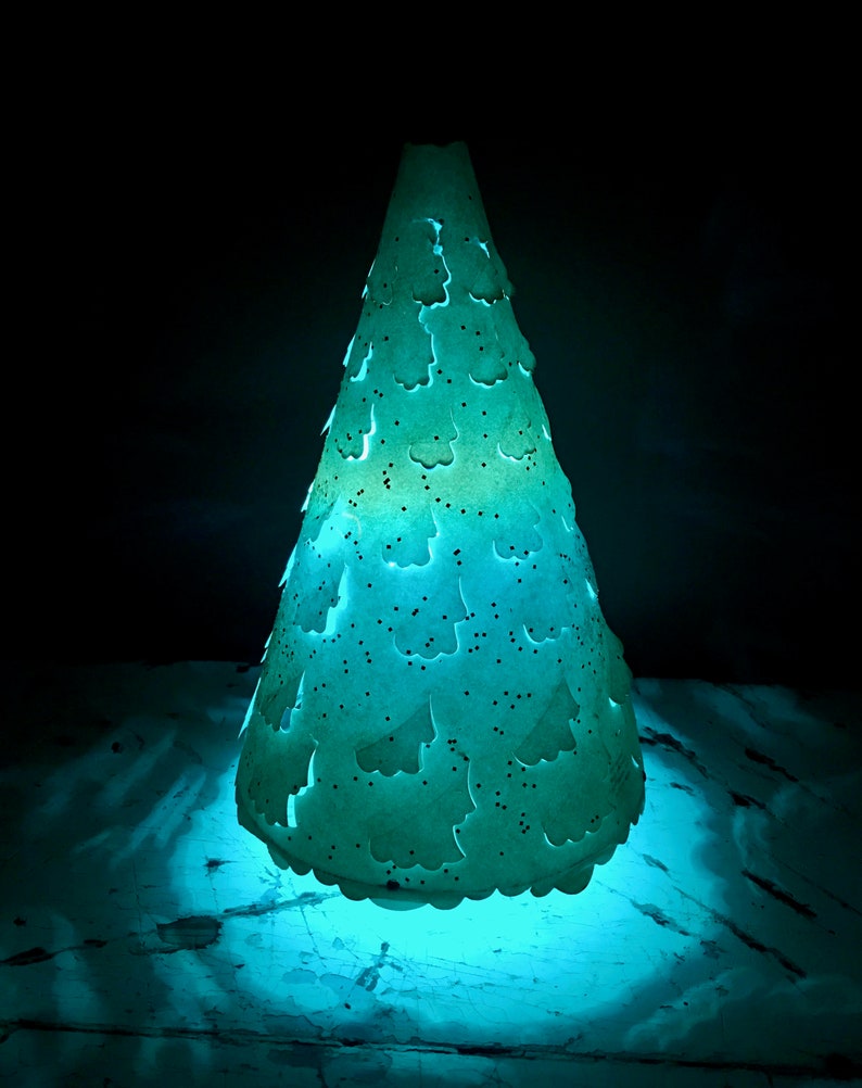 Econolite Roto-Vue Merrie Merrie Christmas Tree Motion Lamp W Original Box ~ Vintage 1950s