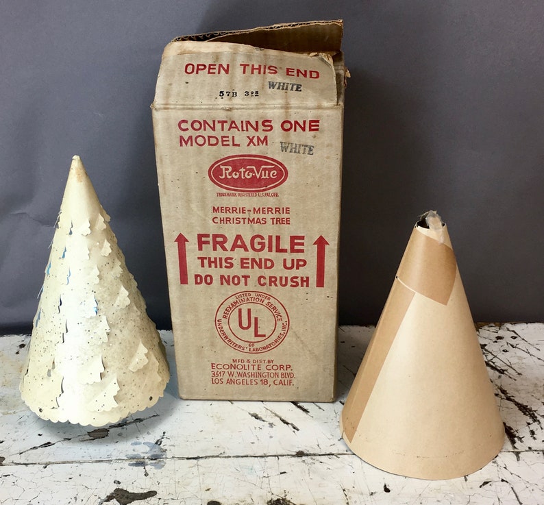 Econolite Roto-Vue Merrie Merrie Christmas Tree Motion Lamp W Original Box ~ Vintage 1950s