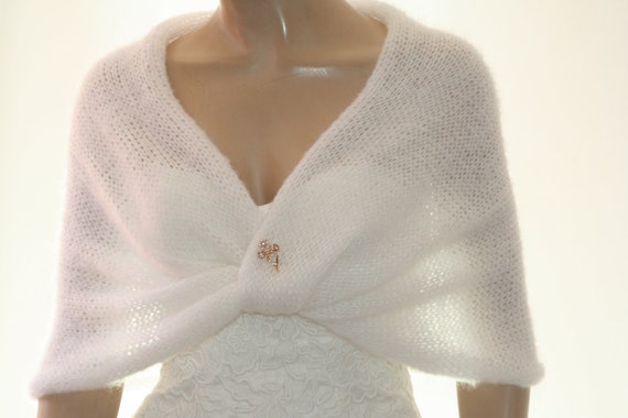 white shawl for wedding guest