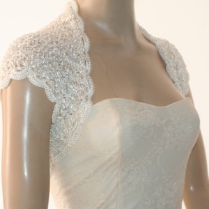 Ivory shrug, Wedding bolero shrug, Summer shrug, Bridal shoulders cover, Bridesmaids Cover up Bolero, Ivory Bolero, Ivory Wrap, Ivory shrugs
