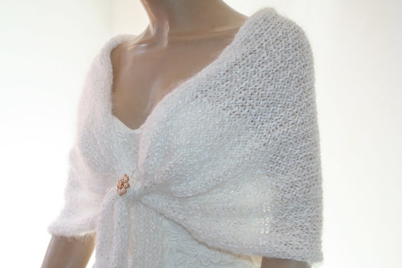 white shawl for wedding guest