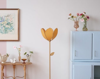 Floor lamp and simple flower lampshade - Honey