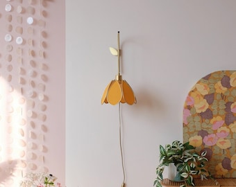 Fleur wall mount and portable lamp - Caramel and gold