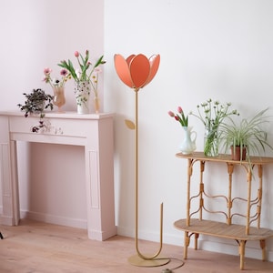 Simple Flower Floor Lamp and Lampshade - Ocher