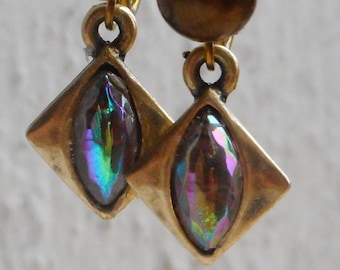 Delightful dinky 1950s Vintage AB Aurora Borealis Lucite dangle drop earrings, glamour Hollywood Regency MCM, original deadstock findings
